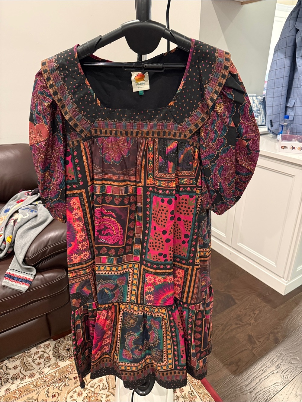 Farm Rio Patchwork nap-style Floral Short Dress in Black and Fuchsia